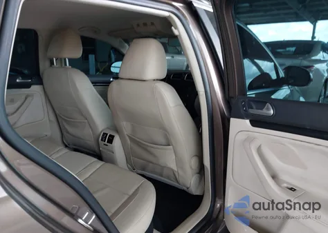 2012 Volkswagen Jetta Sportwagen 2.0L Tdi from USA, damaged, VIN 3VWPL7AJ2CM685543